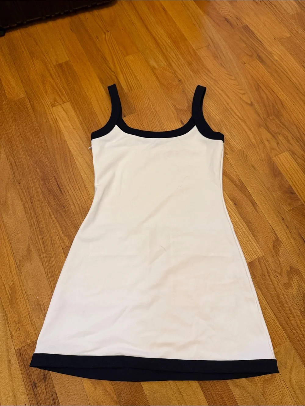 Tory burch contrast binding tennis dress